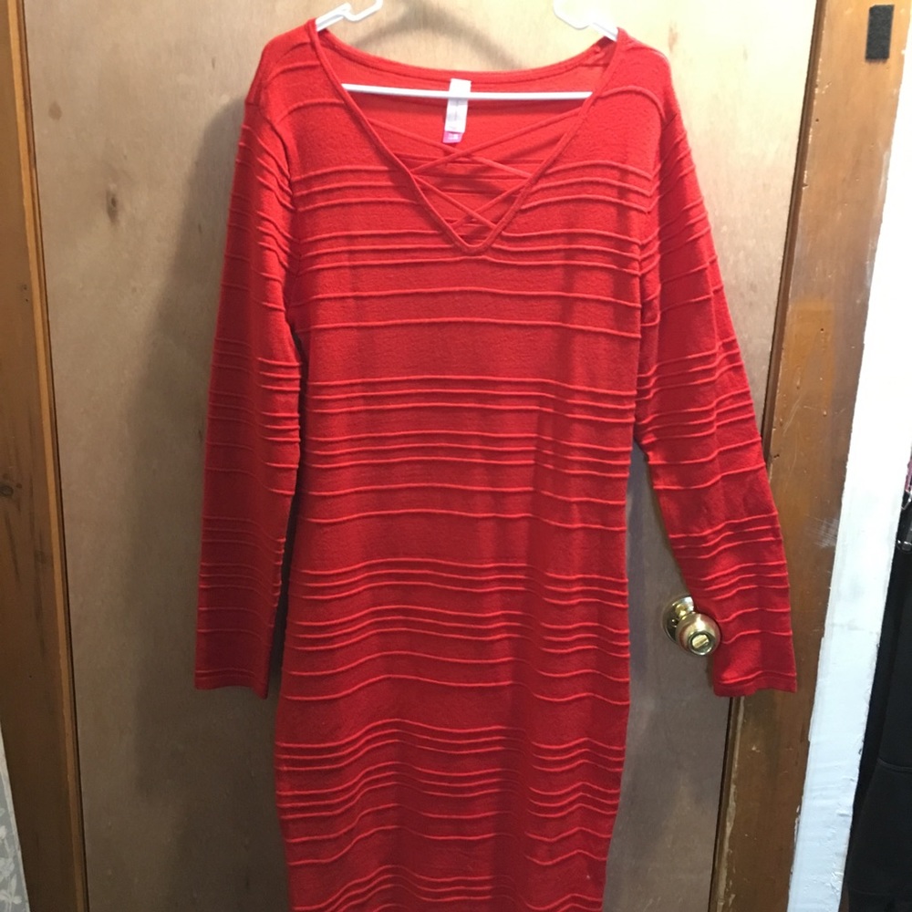 Junior’s Bright Red Knit Dress